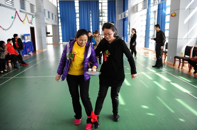 集团机关举办庆祝“三八”妇女节趣味文化活动