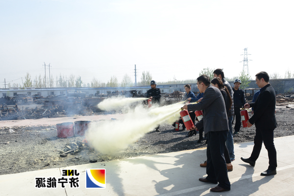 安居煤矿开展春季消防演练