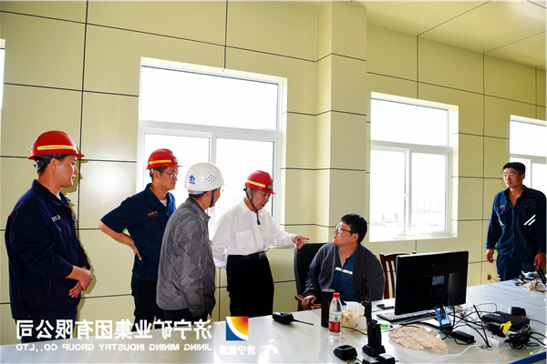 张学生到金桥煤矿洗煤厂检查指导工作