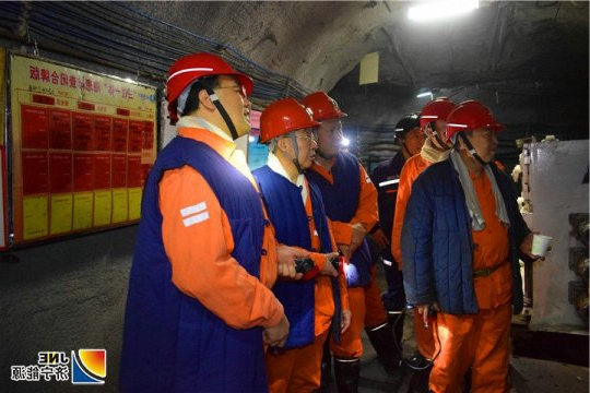 张学生带队到运河煤矿检查验收6304综放工作面安装工作