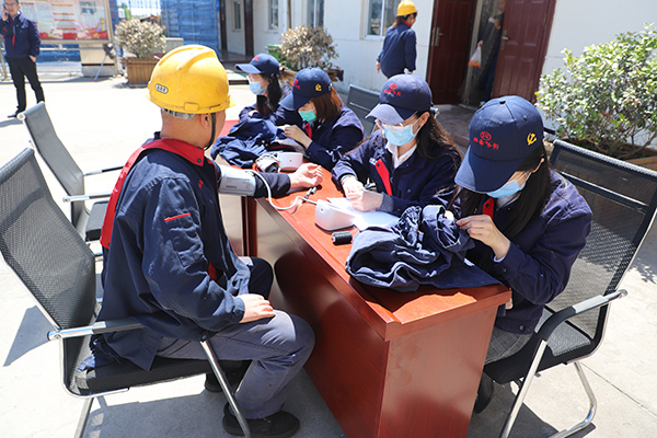 2021-4-17 海纳科技开展志愿活动 (2).JPG