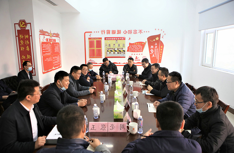 阳城煤电：义桥煤矿与阳城煤矿开展对标交流活动 (1).JPG