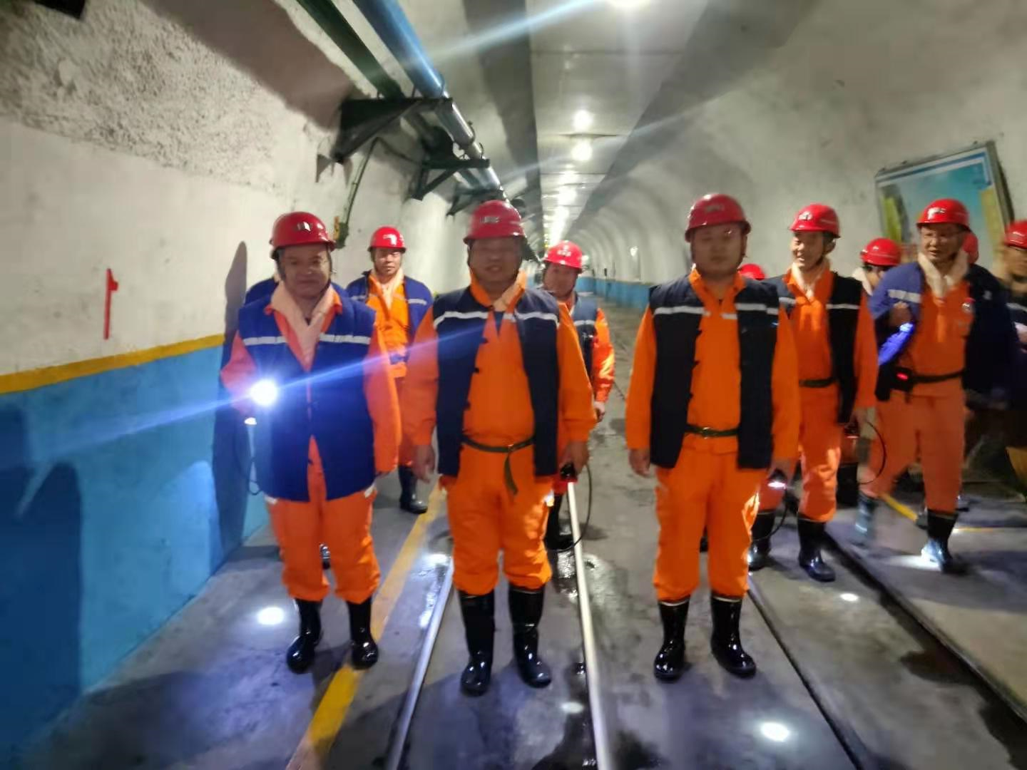 1639819794527755.jpg 2021年12月14日,国家矿山安全监察局山东局监察执法三处检查组到运河煤矿开展安全监察(周法乐 王振明 徐秀娇) (2).jpg