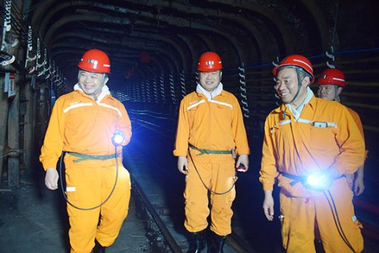 李远清到运河煤矿以“四不两直”开展突击检查