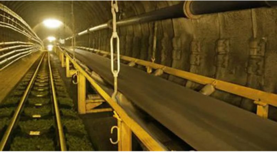 提升安全首位度丨霄云煤矿打造井下煤流运输“高速公路”，11部7000余米主运皮带升级