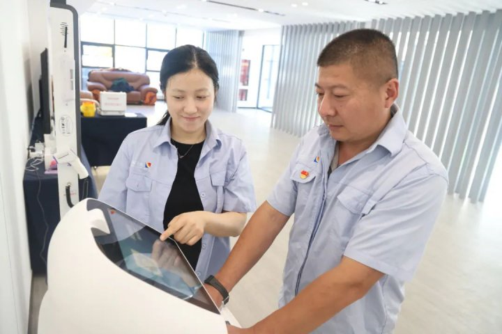 这个小屋真不错！盛源公司“健康服务中心”正式启用