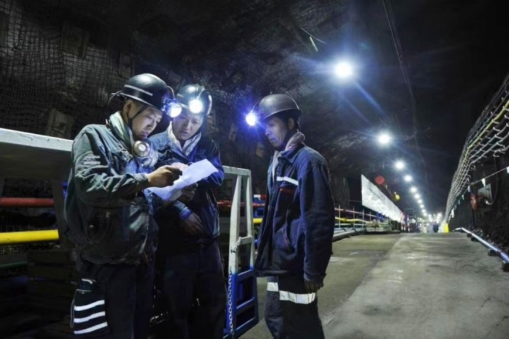 霄云煤矿“工效联动薪酬体系”见成效