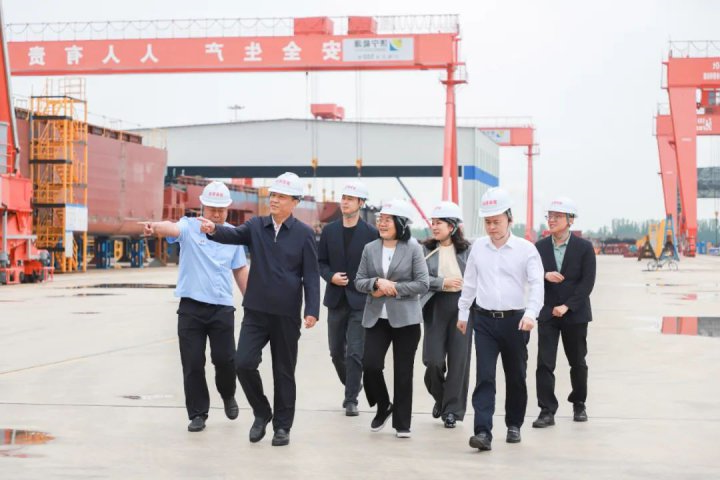 宁德时代客人到访济宁能源集团考察调研