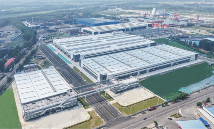 智慧新钢依托临港基地加工优势，钢材加工业务量持续攀升