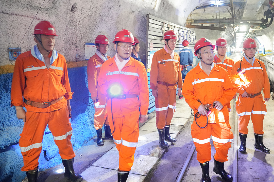 1756882073825865.jpg b77.jpg